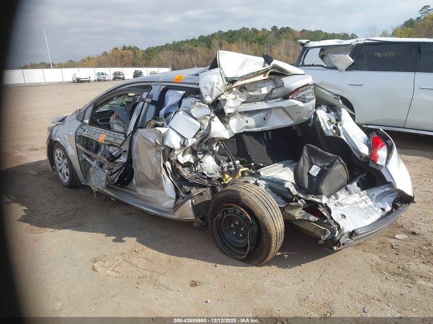 2025 TOYOTA COROLLA auction photo 3