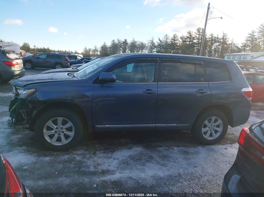 5TDBK3EH7DS262975 2013 TOYOTA HIGHLANDER photo no. 14