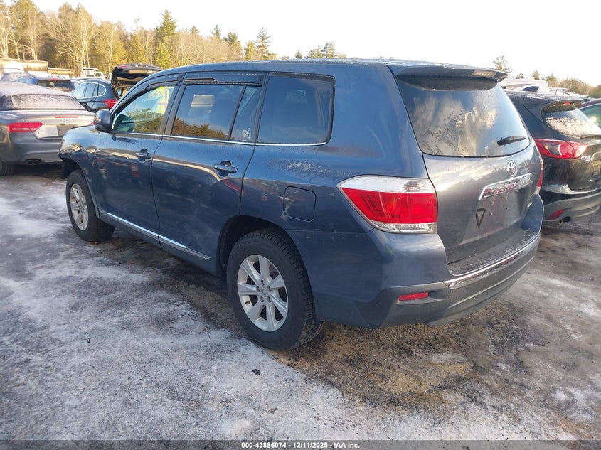 5TDBK3EH7DS262975 2013 TOYOTA HIGHLANDER photo no. 3