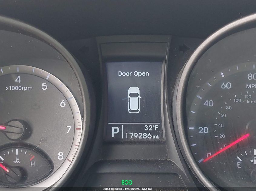 2015 Hyundai Santa Fe Sport 2.4L VIN: 5XYZUDLB4FG262722 Lot: 43886078