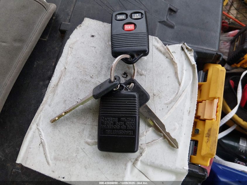 1997 Ford Explorer Eddie Bauer/Limited/Xl/Xlt VIN: 1FMDU34EXVUC52198 Lot: 43886098