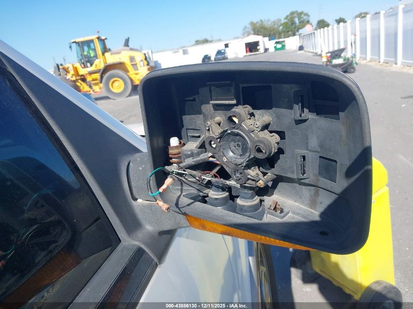 2003 Ford Expedition Eddie Bauer VIN: 1FMFU17L33LA63919 Lot: 43886130