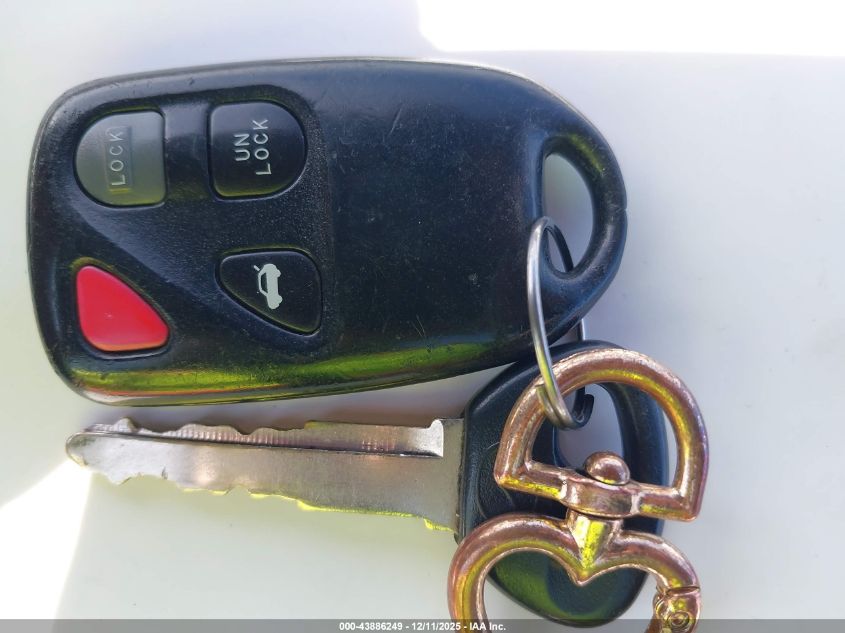 2001 Mazda Mx-5 Miata Ls/Special Edition VIN: JM1NB353310217208 Lot: 43886249