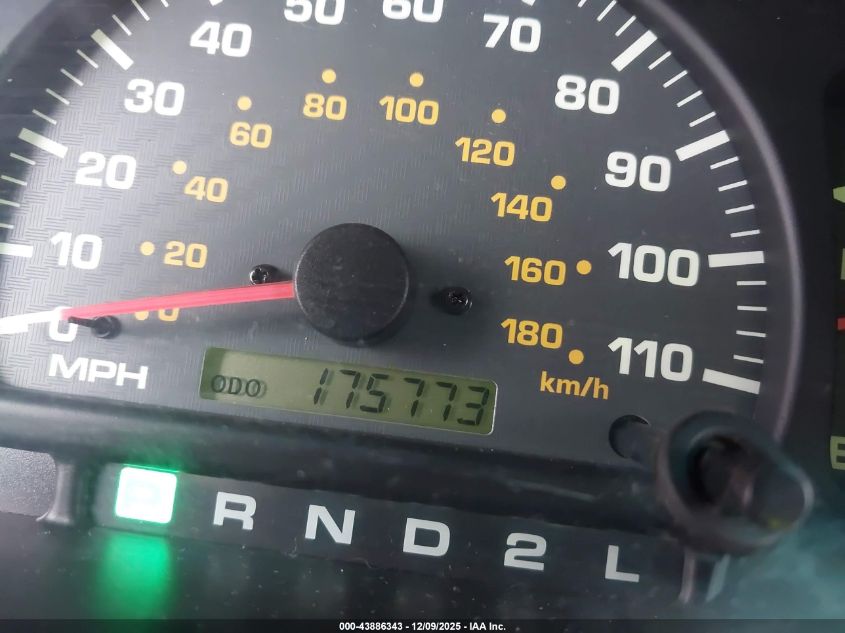 2000 Toyota 4Runner Sr5 V6 VIN: JT3GN86R0Y0172744 Lot: 43886343