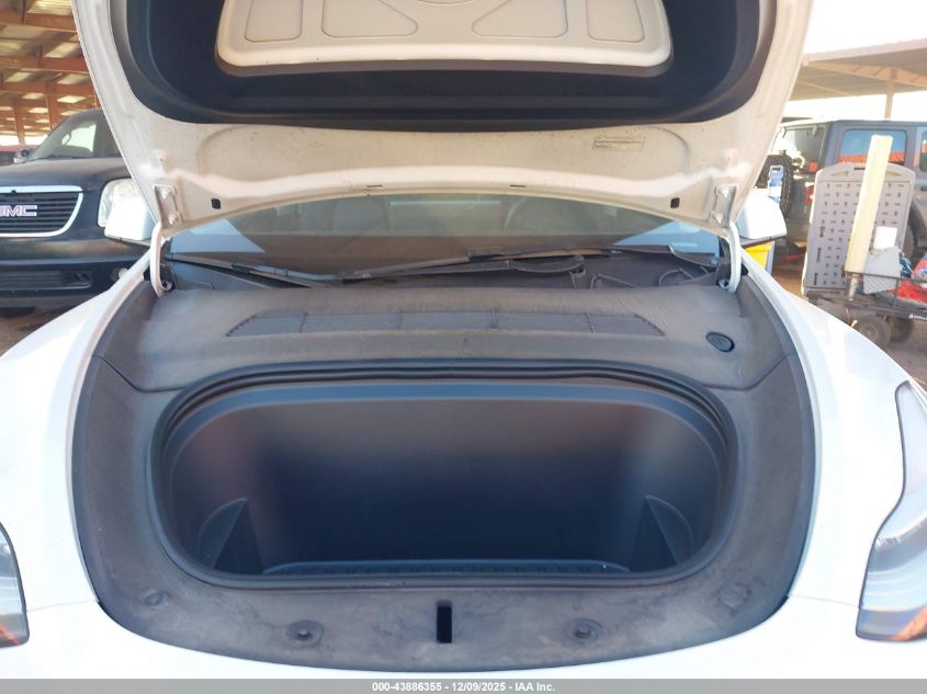 2022 Tesla Model Y Long Range Dual Motor All-Wheel Drive VIN: 7SAYGDEE1NA015657 Lot: 43886355