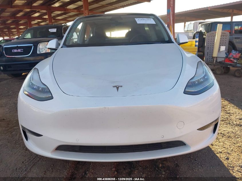 2022 Tesla Model Y Long Range Dual Motor All-Wheel Drive VIN: 7SAYGDEE1NA015657 Lot: 43886355
