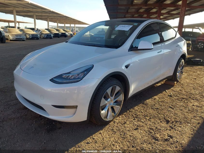 2022 Tesla Model Y Long Range Dual Motor All-Wheel Drive VIN: 7SAYGDEE1NA015657 Lot: 43886355