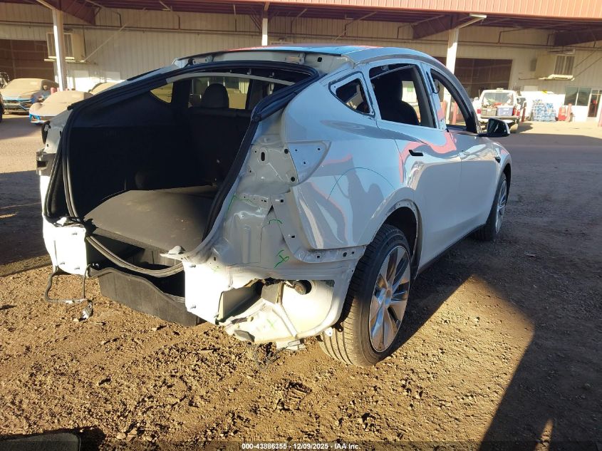 2022 Tesla Model Y Long Range Dual Motor All-Wheel Drive VIN: 7SAYGDEE1NA015657 Lot: 43886355