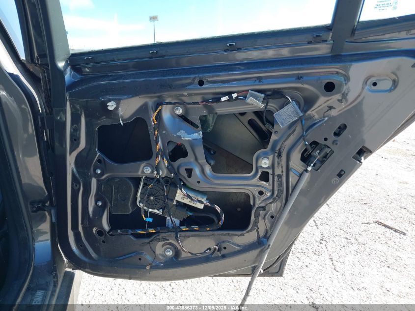 2006 BMW 330I VIN: WBAVB335X6AZ88140 Lot: 43886373