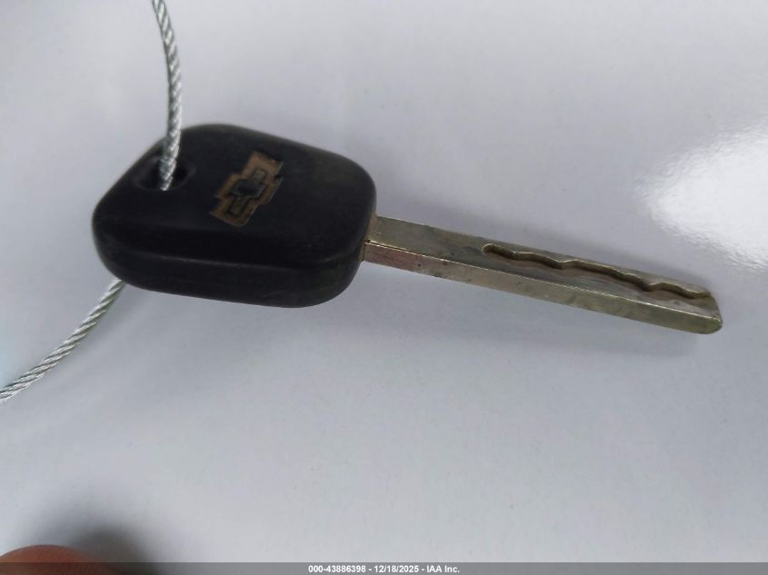 2016 Chevrolet Silverado 1500 1Lt VIN: 3GCUKREC1GG195745 Lot: 43886398