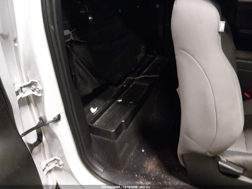 2018 Toyota Tacoma Sr VIN: 5TFRX5GN6JX121271 Lot: 43886458