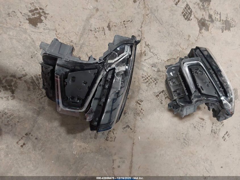 2024 Chevrolet Suburban 4Wd Rst VIN: 1GNSKEKD3RR257072 Lot: 43886475