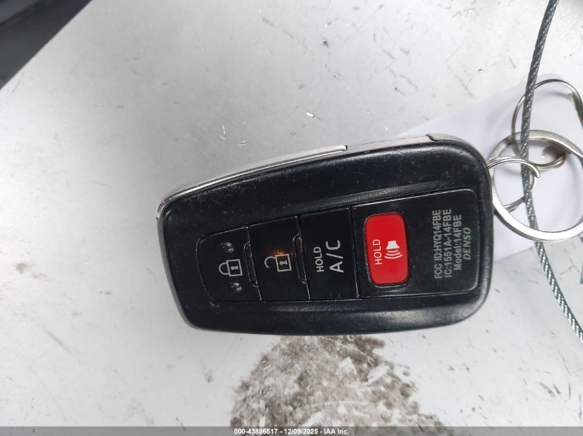 2017 Toyota Prius Prime Advanced VIN: JTDKARFP8H3018979 Lot: 43886517