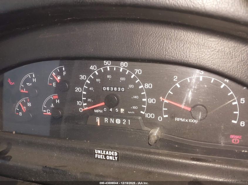 2000 Ford F550 Super Duty Stripped Chass VIN: 1FCNF53S7Y0A11815 Lot: 43886544