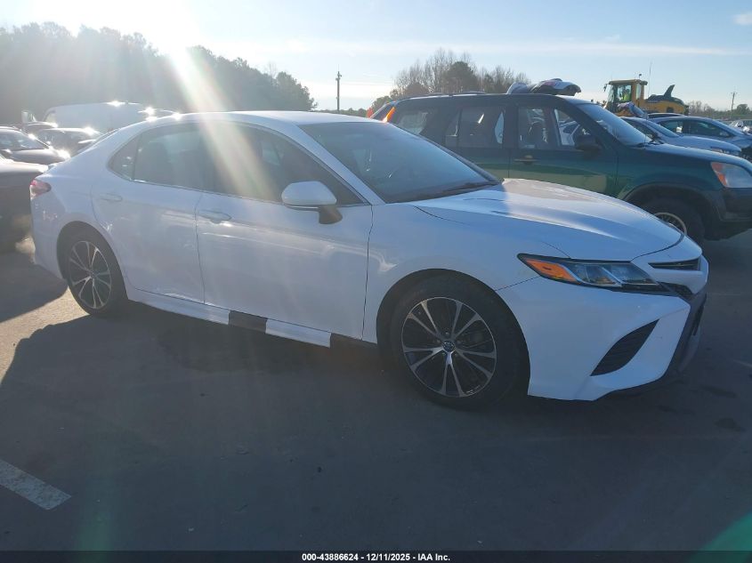 2018 Toyota Camry Se VIN: 4T1B11HK9JU571848 Lot: 43886624