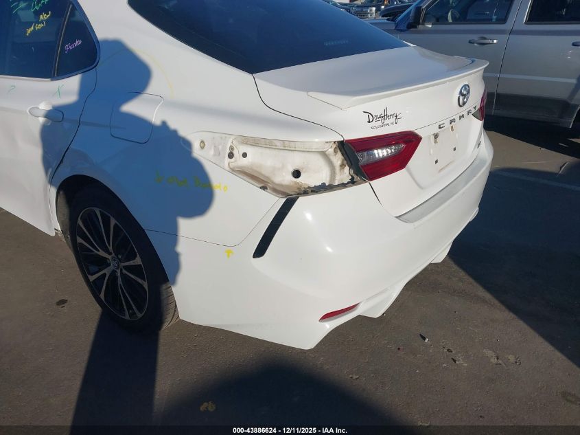 2018 Toyota Camry Se VIN: 4T1B11HK9JU571848 Lot: 43886624