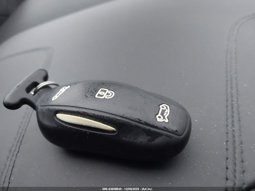 2017 Tesla Model X 100D/75D/90D VIN: 5YJXCAE29HF057719 Lot: 43886649