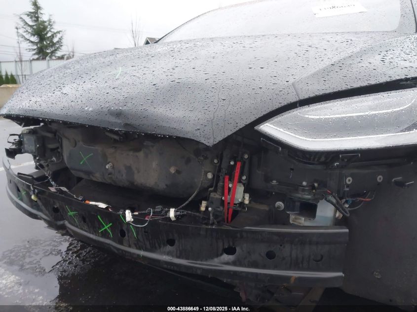 2017 Tesla Model X 100D/75D/90D VIN: 5YJXCAE29HF057719 Lot: 43886649