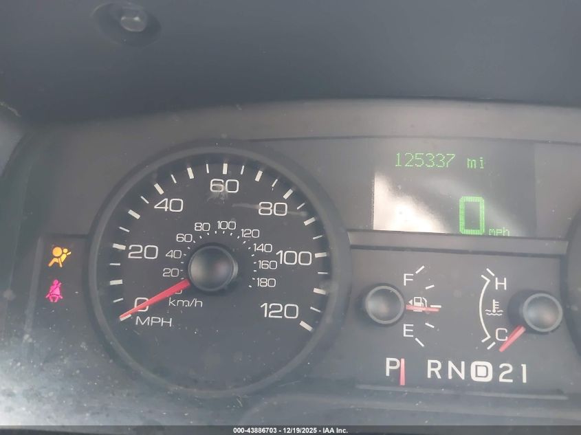 2006 Ford Crown Victoria Lx/Lx Sport VIN: 2FAFP74W36X132313 Lot: 43886703