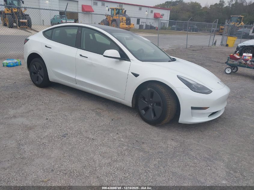 TESLA MODEL 3 REAR-WHEEL DRIVE
