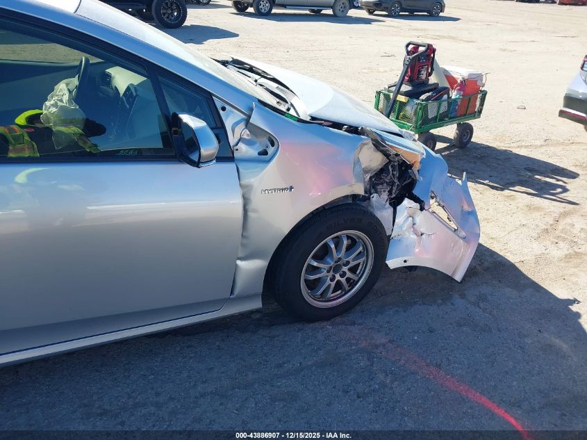 2020 Toyota Prius Le Awd-E VIN: JTDL9RFUXL3015271 Lot: 43886907