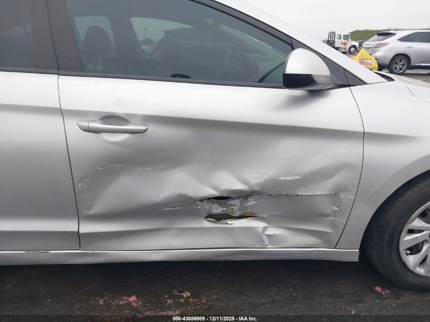 2017 Hyundai Elantra Se VIN: 5NPD84LF5HH091024 Lot: 43886909