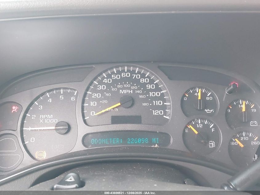 2003 Chevrolet Tahoe Ls VIN: 1GNEC13V13J136900 Lot: 43886921