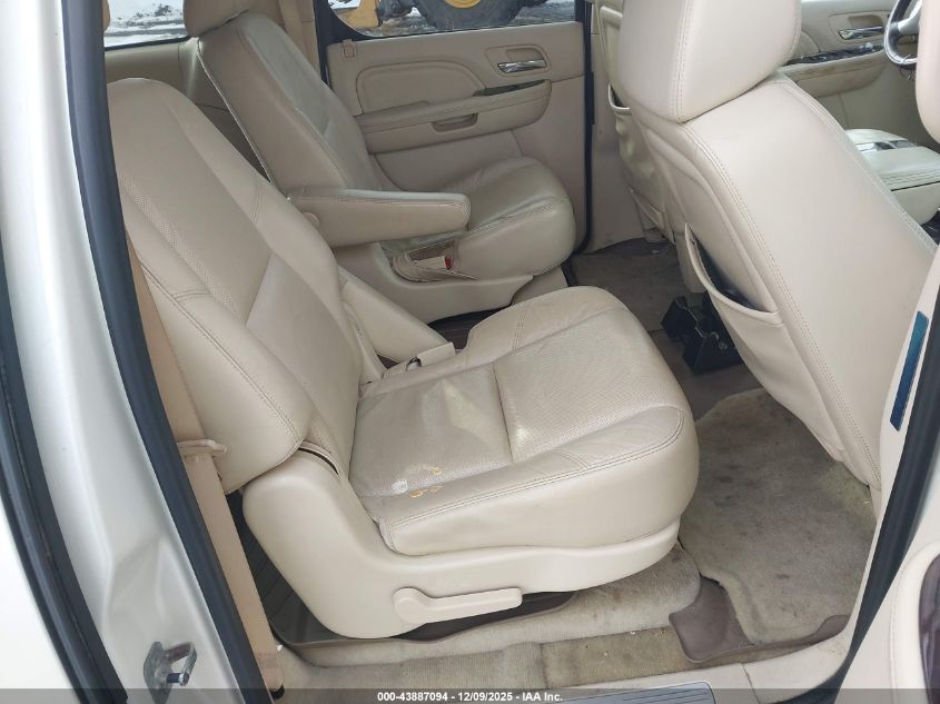 2008 Cadillac Escalade Esv Standard VIN: 1GYFK66858R267432 Lot: 43887094