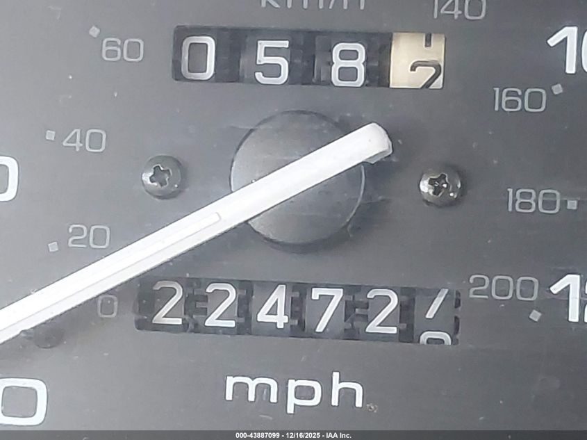 2000 Honda Civic Value Package VIN: 2HGEJ6611YH555585 Lot: 43887099