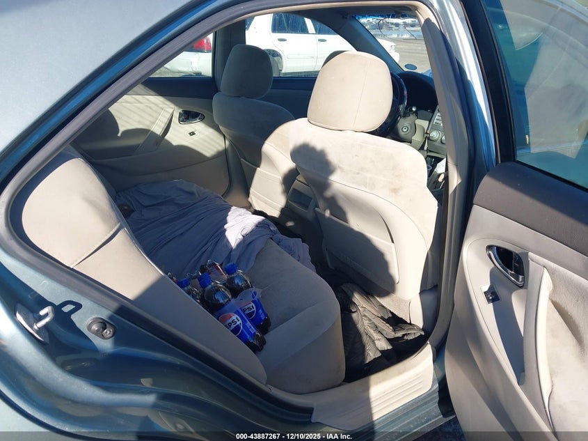 4T1BF3EK8BU703243 2011 TOYOTA CAMRY photo no. 5