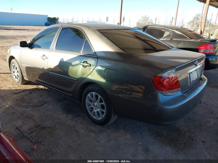 4T1BE30K45U504138 2005 TOYOTA CAMRY photo no. 3