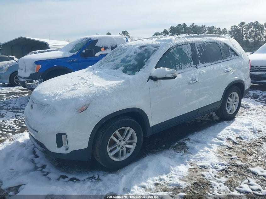 5XYKT4A63FG657579 2015 KIA SORENTO photo no. 2