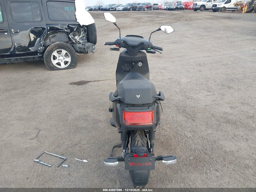 VIN HA6M1T4A5M3000026 2021 NIU NQI GTS