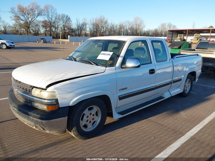 2GCEC19T021202957 2002 CHEVROLET SILVERADO photo no. 2