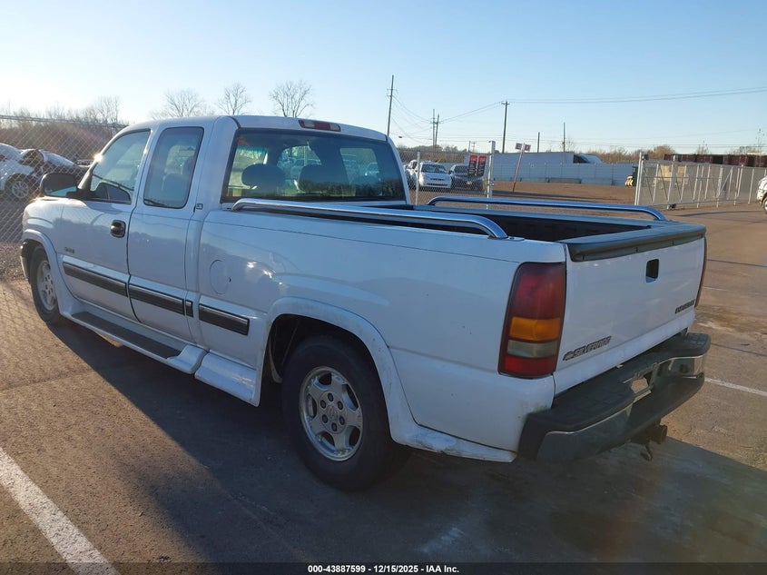 2GCEC19T021202957 2002 CHEVROLET SILVERADO photo no. 3