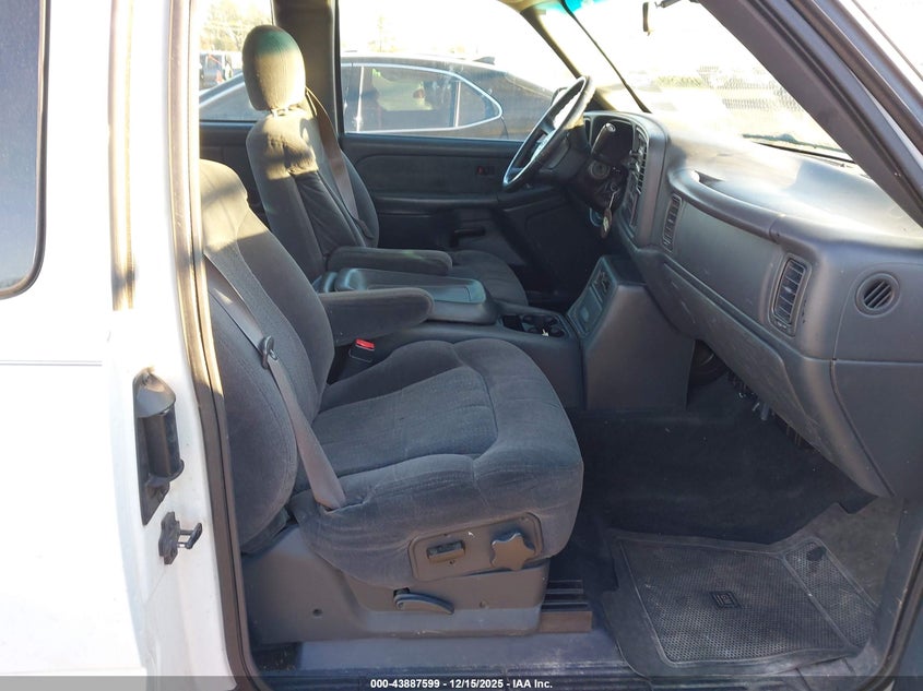 2GCEC19T021202957 2002 CHEVROLET SILVERADO photo no. 5