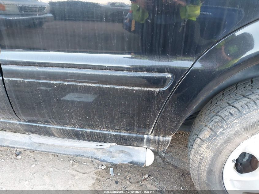 2004 Mercedes-Benz Ml 350 4Matic VIN: 4JGAB57E94A495310 Lot: 43887604