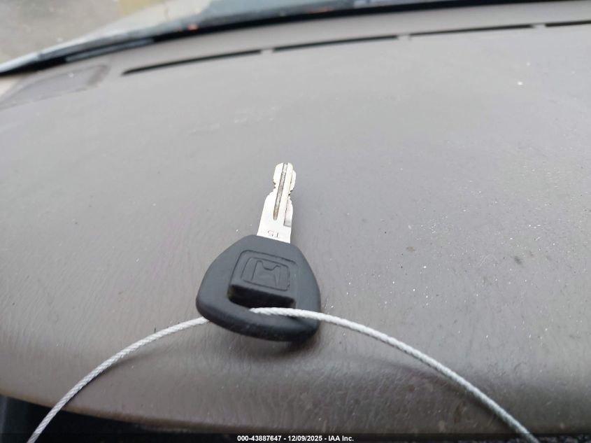 1999 Honda Accord Lx VIN: JHMCG6659XC010404 Lot: 43887647