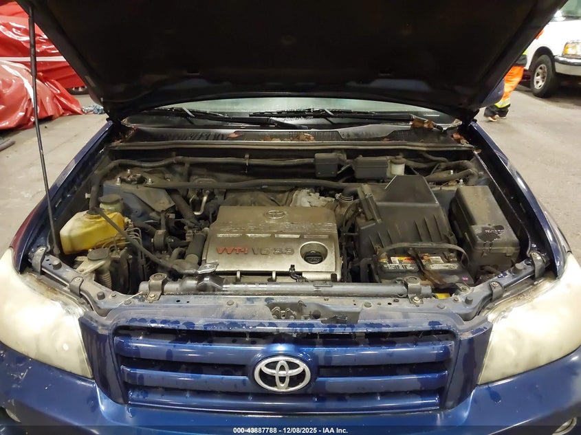 JTEEP21A640005273 2004 TOYOTA HIGHLANDER photo no. 10