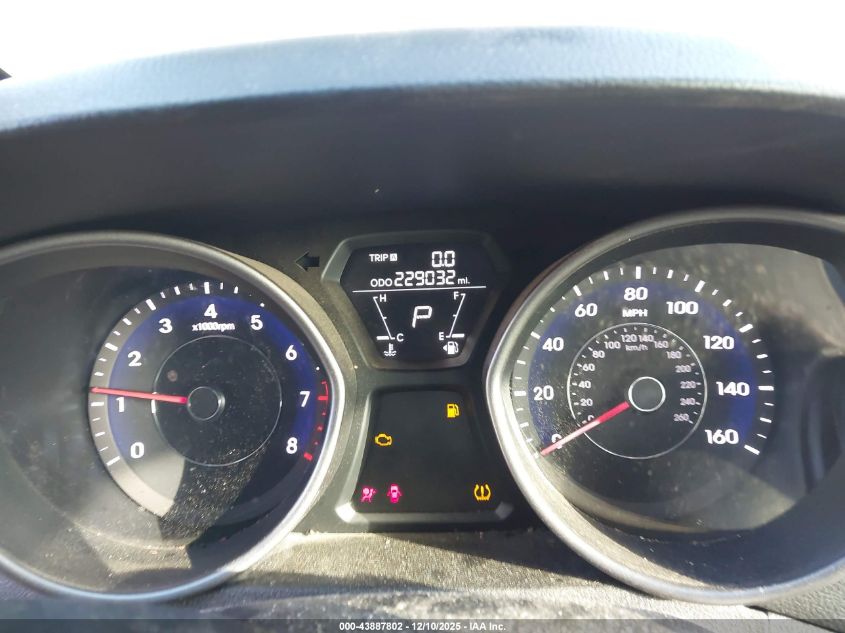 2013 Hyundai Elantra Limited VIN: 5NPDH4AE1DH185986 Lot: 43887802