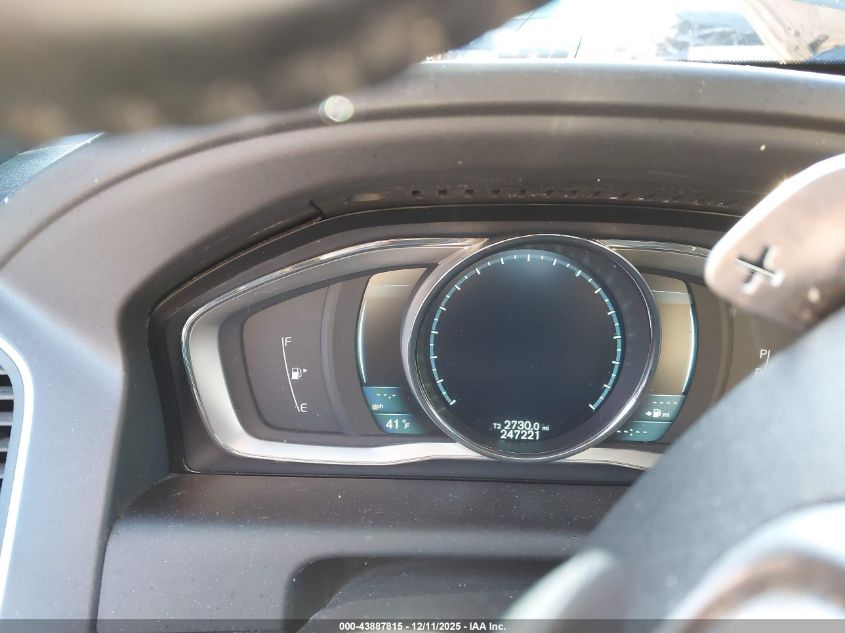 2015 Volvo Xc60 T6 Platinum VIN: YV449MDD2F2562939 Lot: 43887815