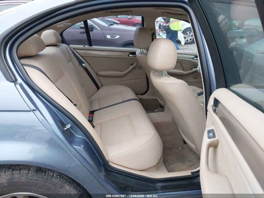 2000 BMW 323I VIN: WBAAM3347YFP70968 Lot: 43887967