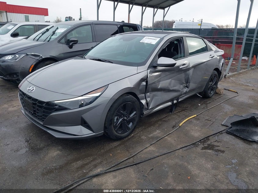 2023 Hyundai Elantra Sel