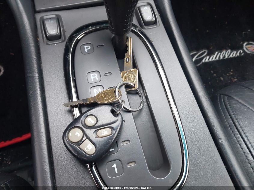 2001 Cadillac Eldorado Esc VIN: 1G6EL12Y61B110050 Lot: 43888010