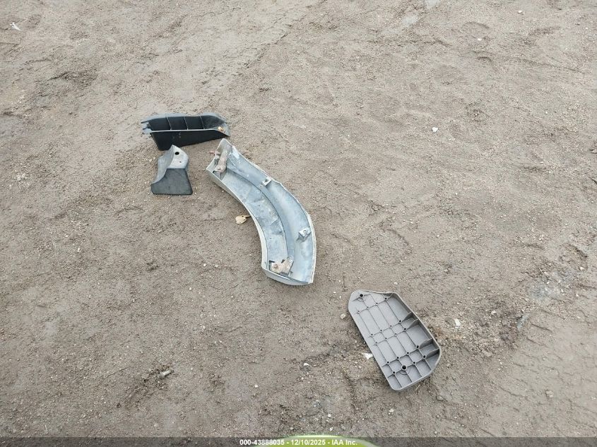 1997 Toyota Land Cruiser VIN: JT3HJ85J9V0186004 Lot: 43888035