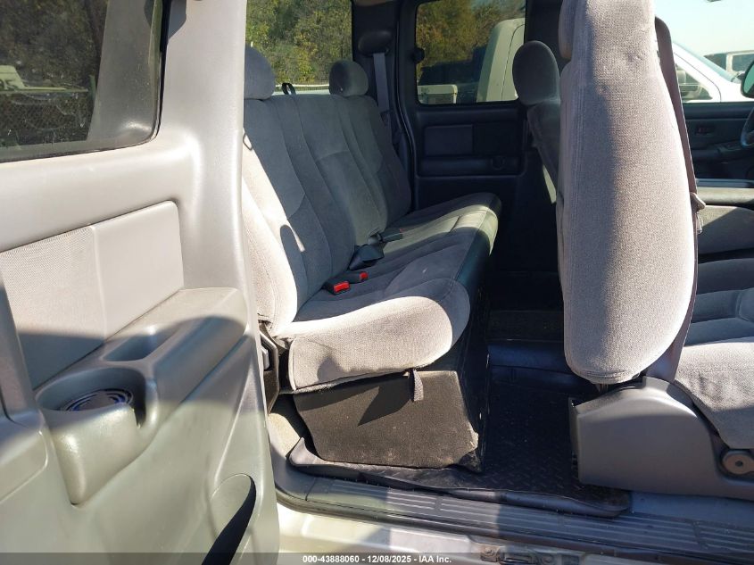 2004 GMC Sierra 1500 Sle VIN: 1GTEK19T04E263794 Lot: 43888060