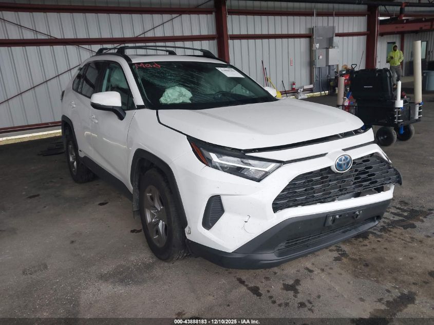 TOYOTA RAV4 HYBRID XLE