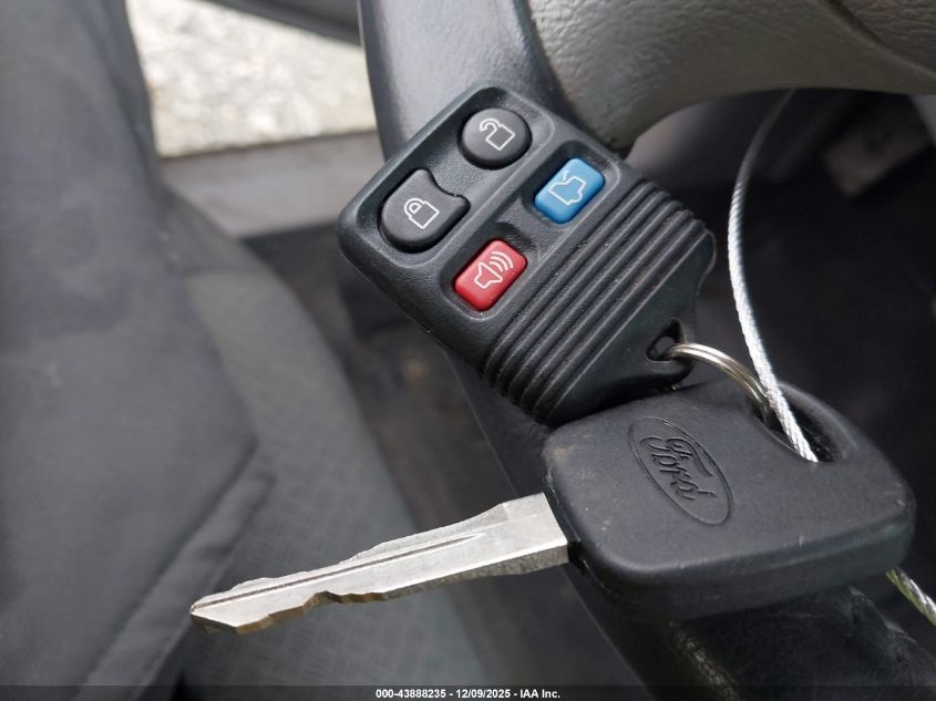 2000 Ford Mustang Gt VIN: 1FAFP42X6YF123467 Lot: 43888235