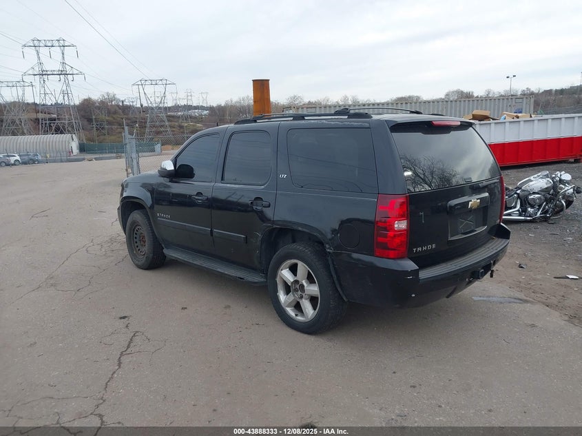 1GNFK13057J260699 2007 CHEVROLET TAHOE photo no. 3