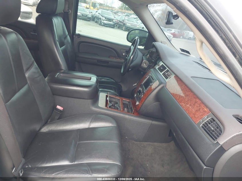 1GNFK13057J260699 2007 CHEVROLET TAHOE photo no. 5